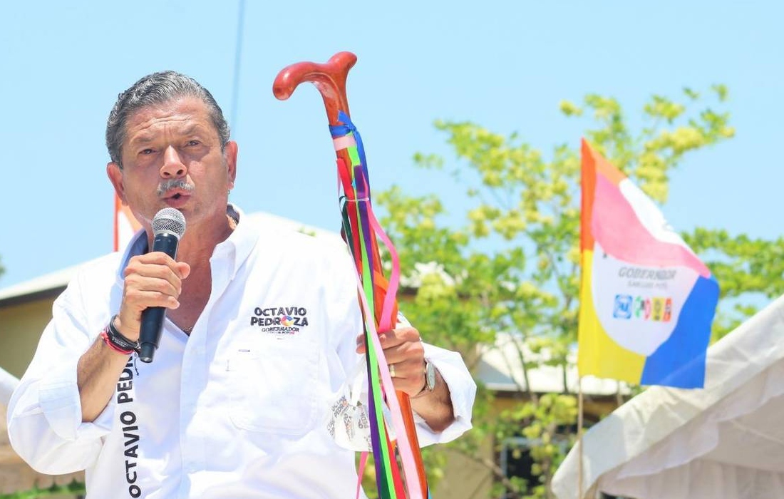 Octavio Pedroza se compromete a construir un nuevo SLP