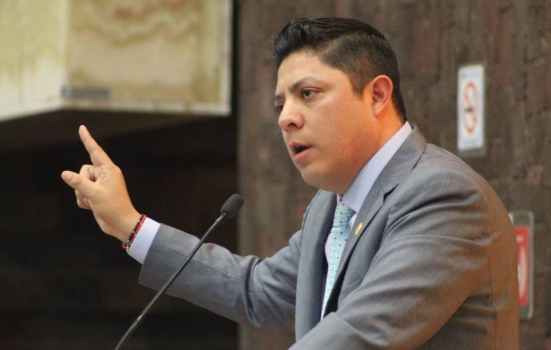 Ricardo Gallardo asciende en ranking de gobernadores