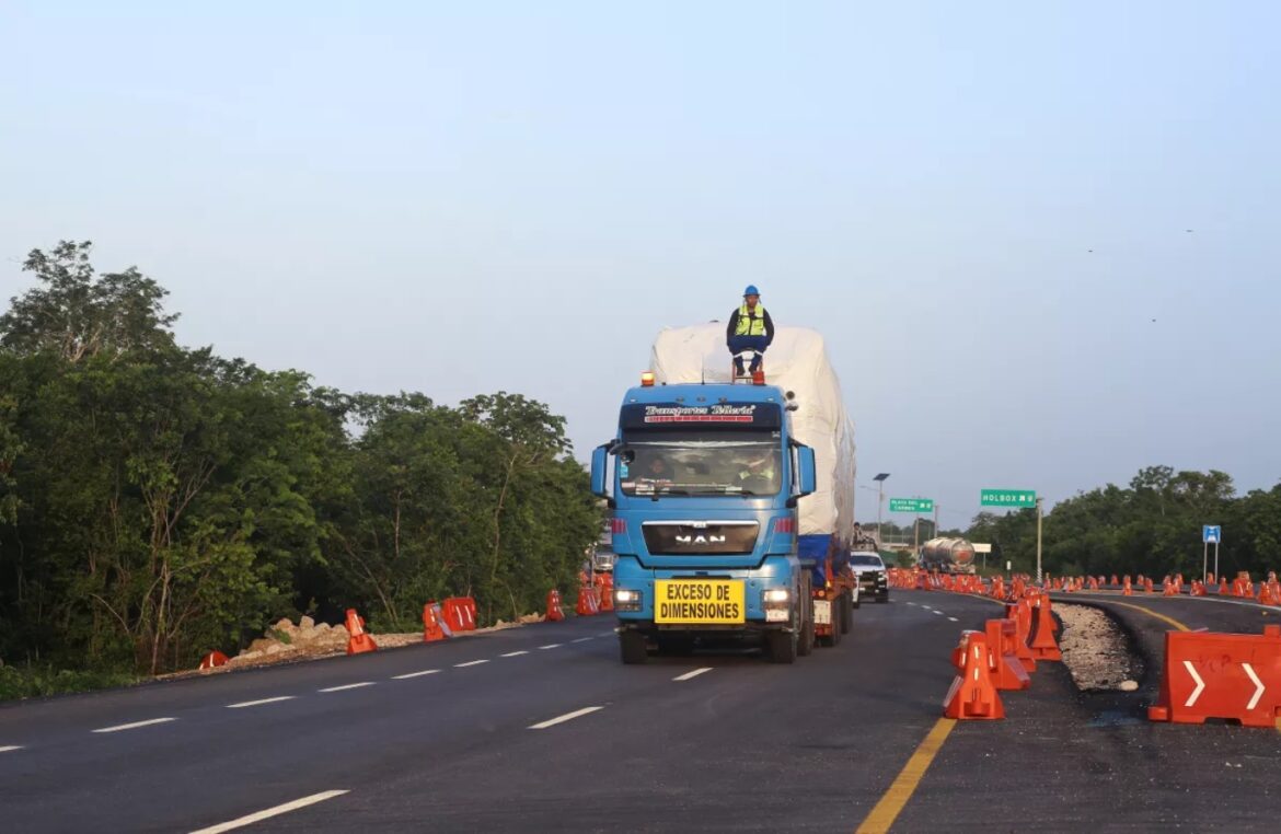 Llega primer vagón del Tren Maya a Cancún