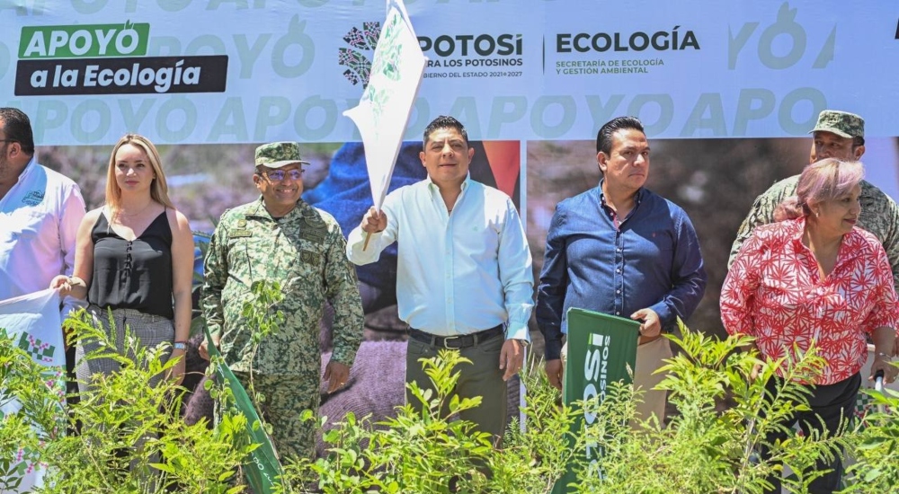 Ricardo Gallardo impulsa la reforestación en San Luis Potosí con la entrega de un millón de árboles