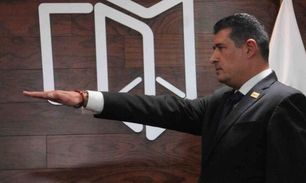 Adrián Alcalá Méndez, nuevo presidente del INAI